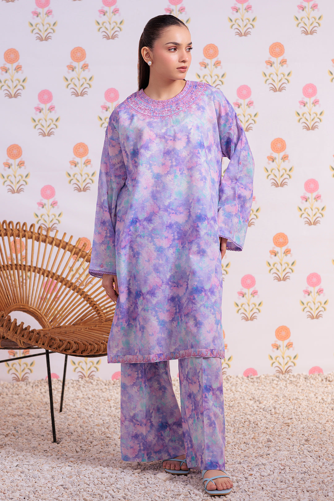 ER EMB WM 22 Purple Embroided Kurta With White Trouser main image 1