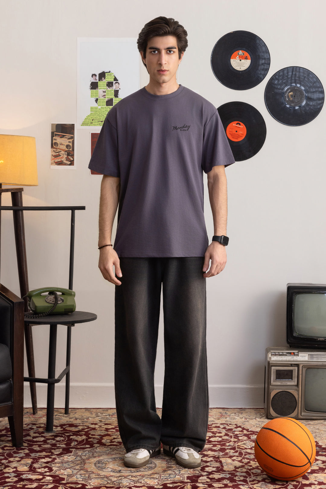 Relax Graphic T-Shirt - X371
