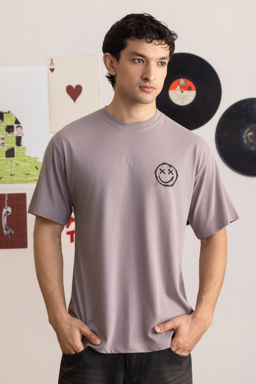 Relax Graphic T-Shirt - X320