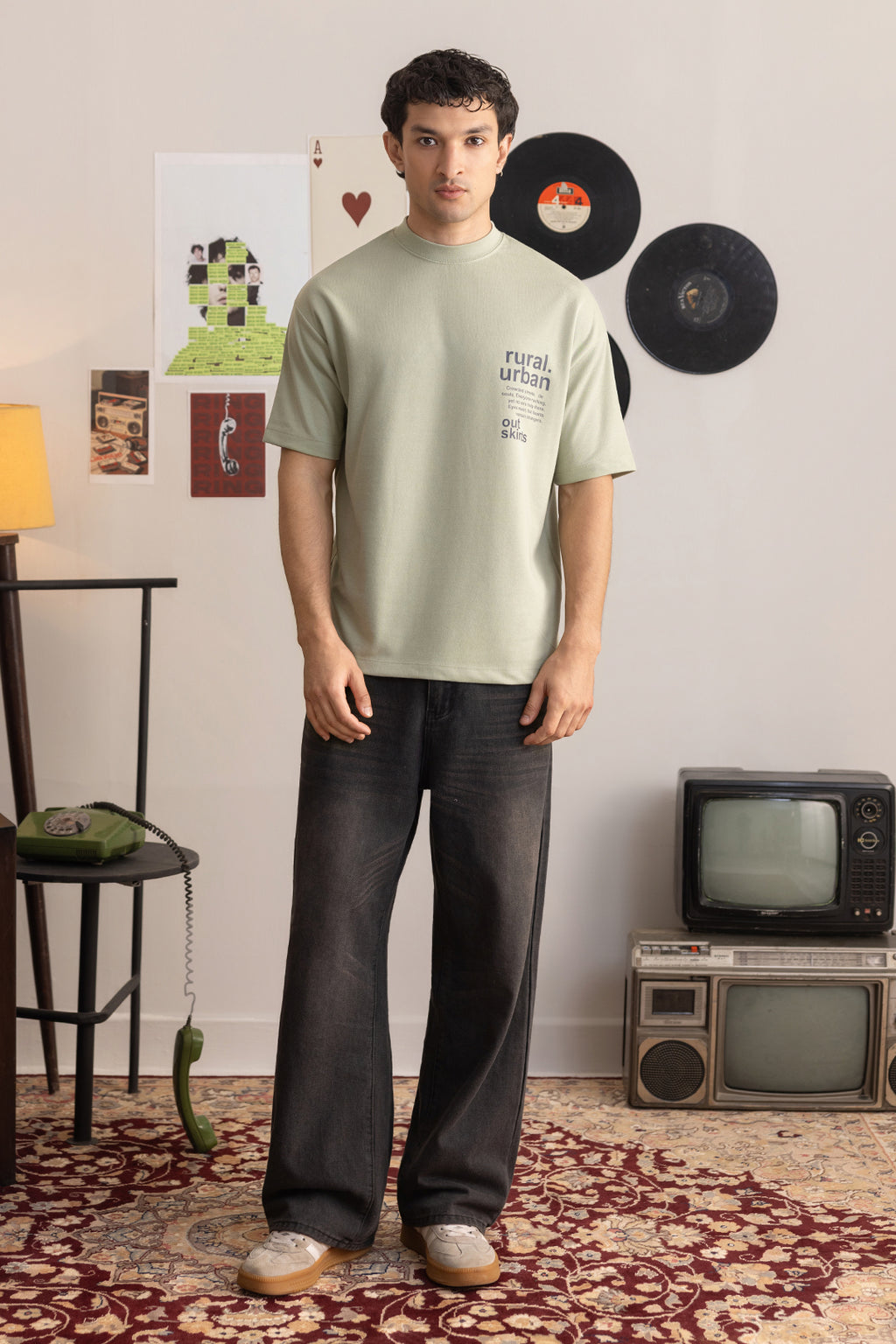 Oversized Graphic T-Shirt - D145