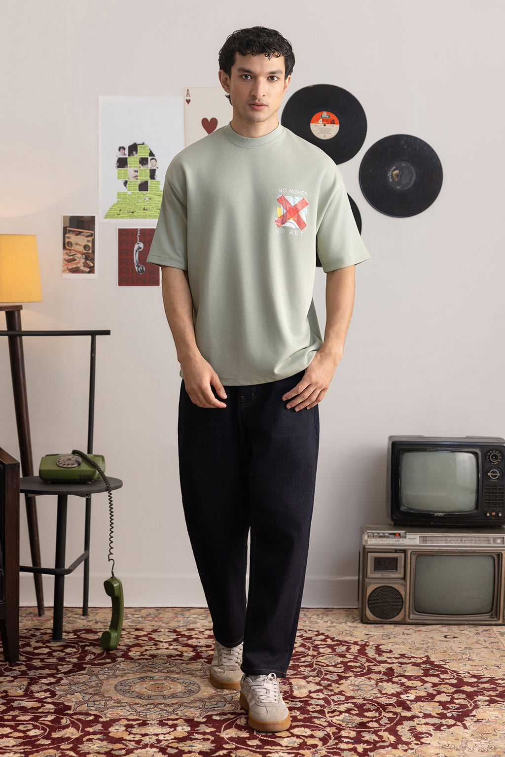 Oversized Graphic T-Shirt - D143
