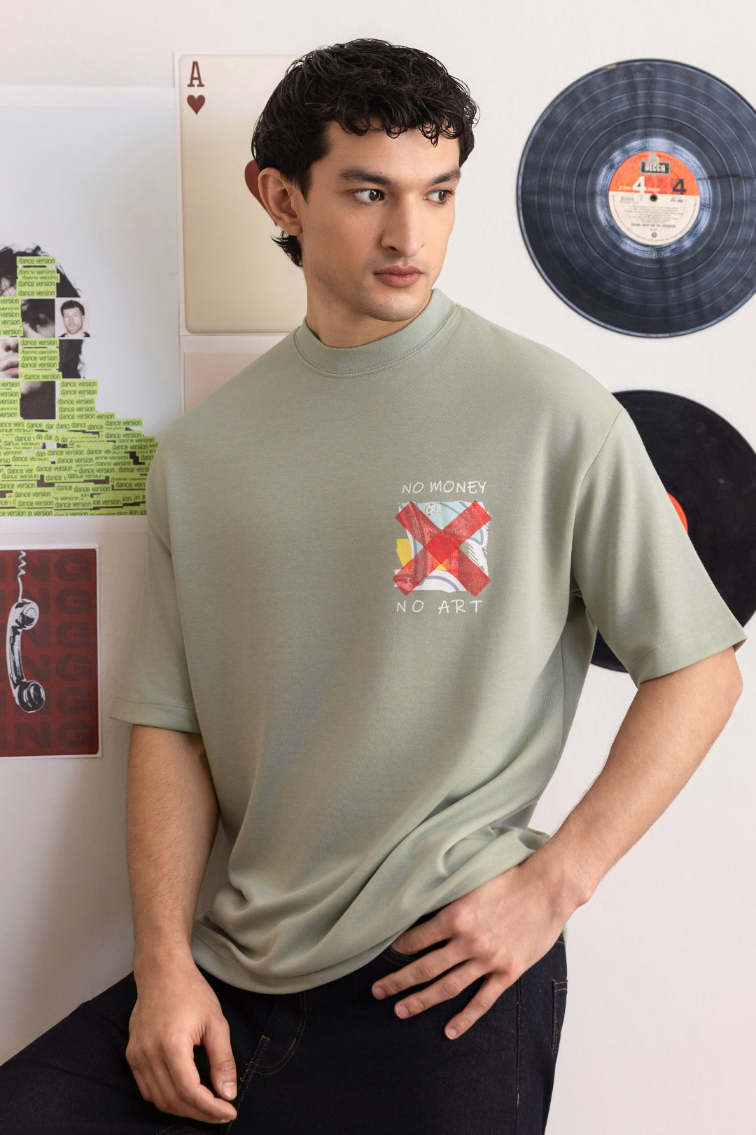 Oversized Graphic T-Shirt - D143