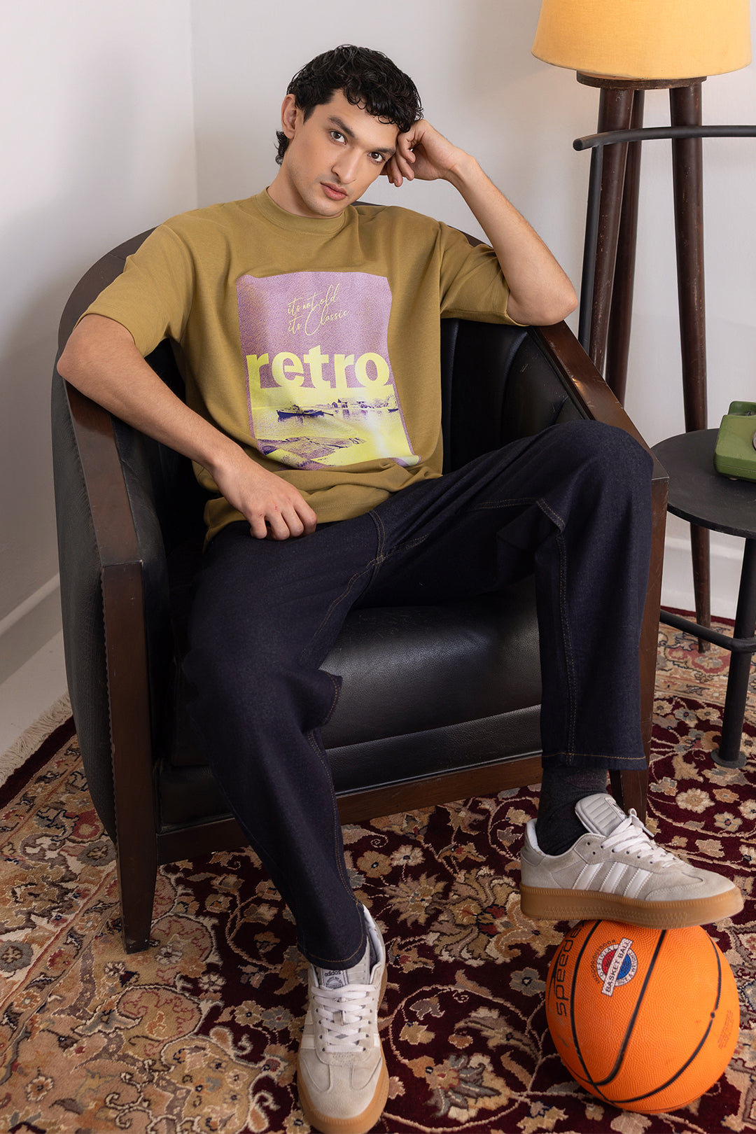 Oversized Graphic T-Shirt - D139
