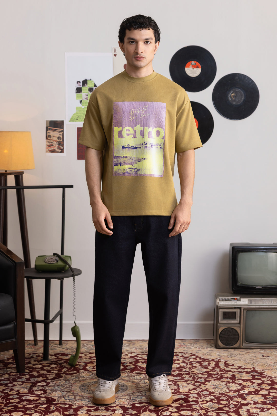 Oversized Graphic T-Shirt - D139