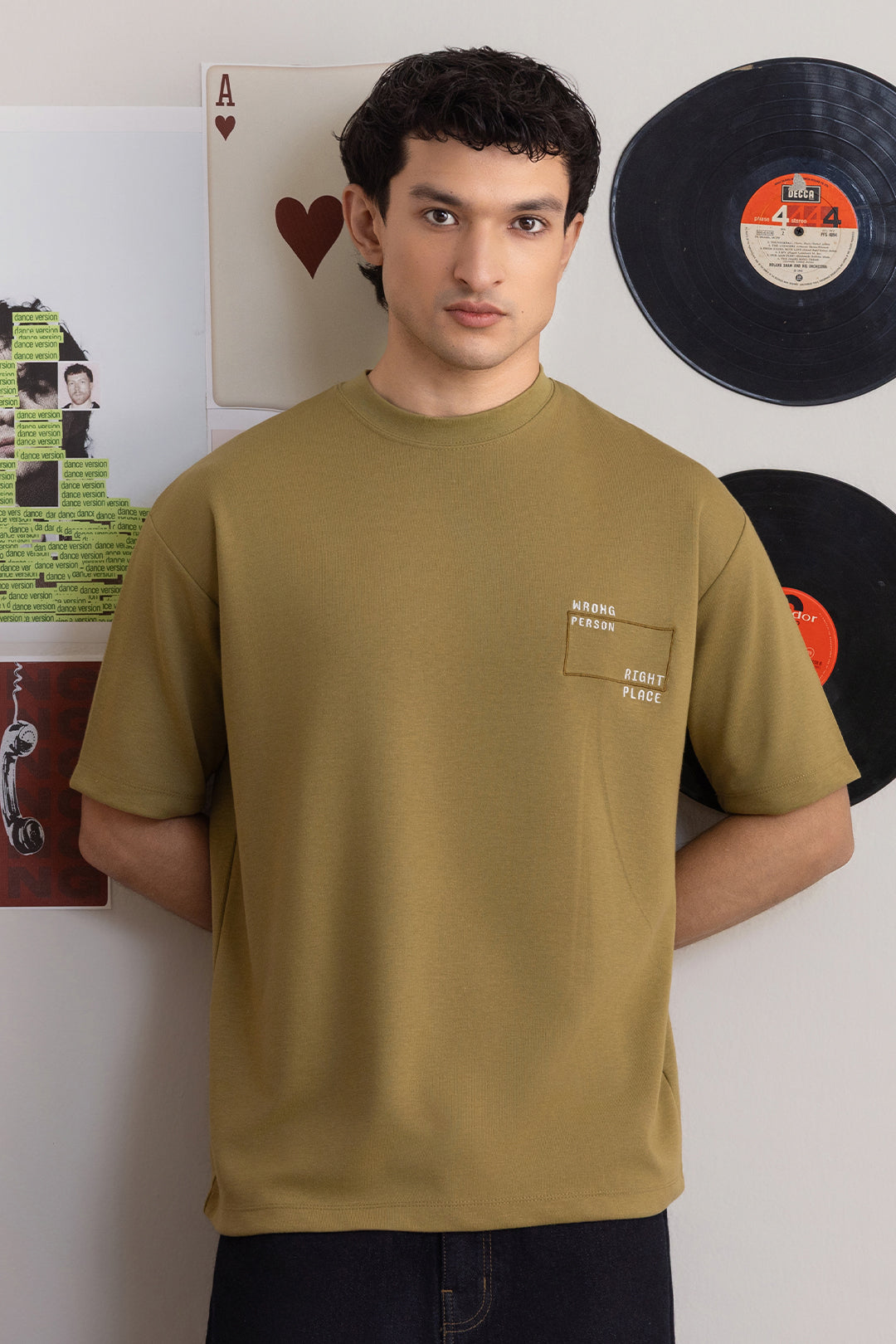 Oversized Graphic T-Shirt - D140