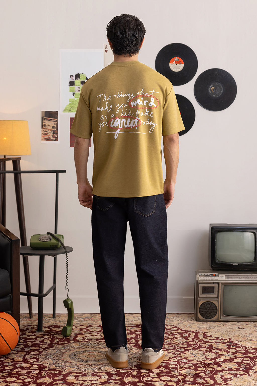Oversized Graphic T-Shirt - D138