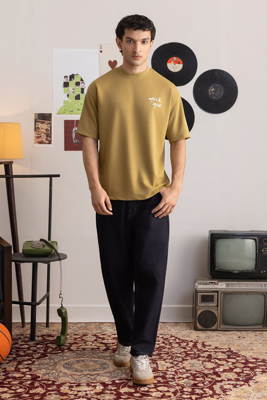 Oversized Graphic T-Shirt - D138