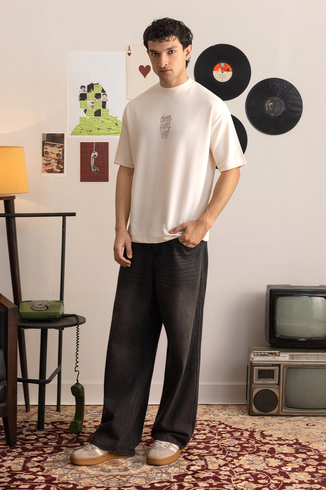 Oversized Graphic T-Shirt - D130