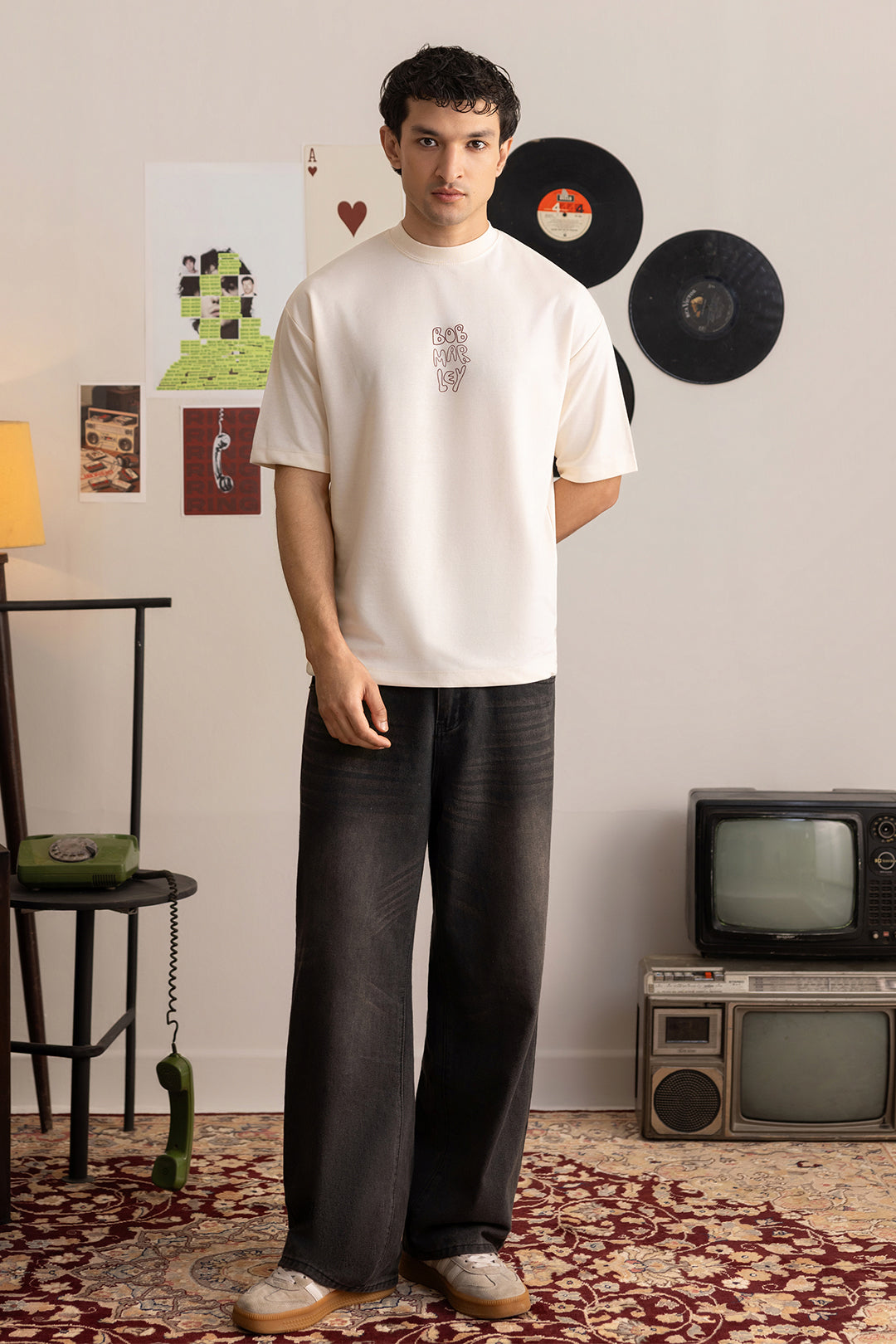 Oversized Graphic T-Shirt - D130