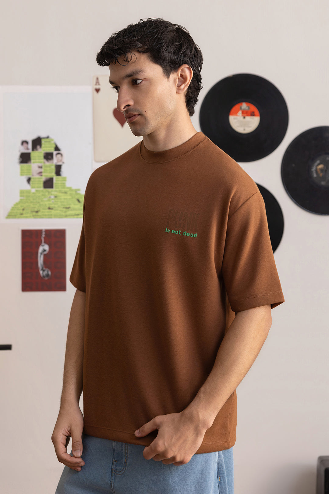 Oversized Graphic T-Shirt - D126