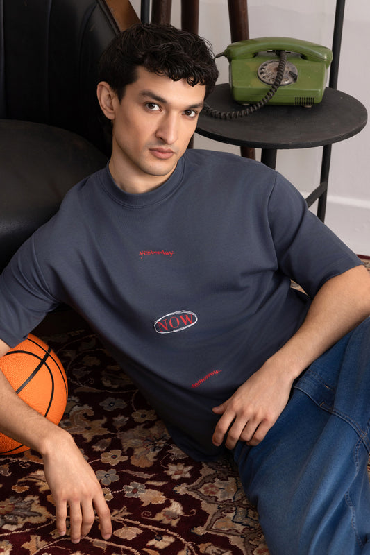 Oversized Graphic T-Shirt - D116