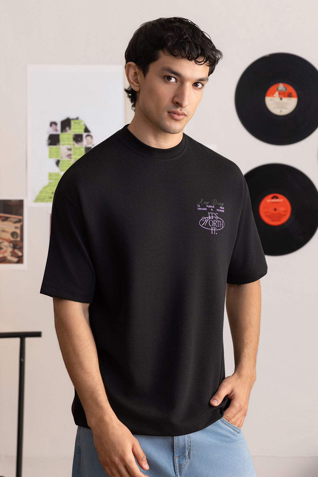 Oversized Graphic T-Shirt - D109