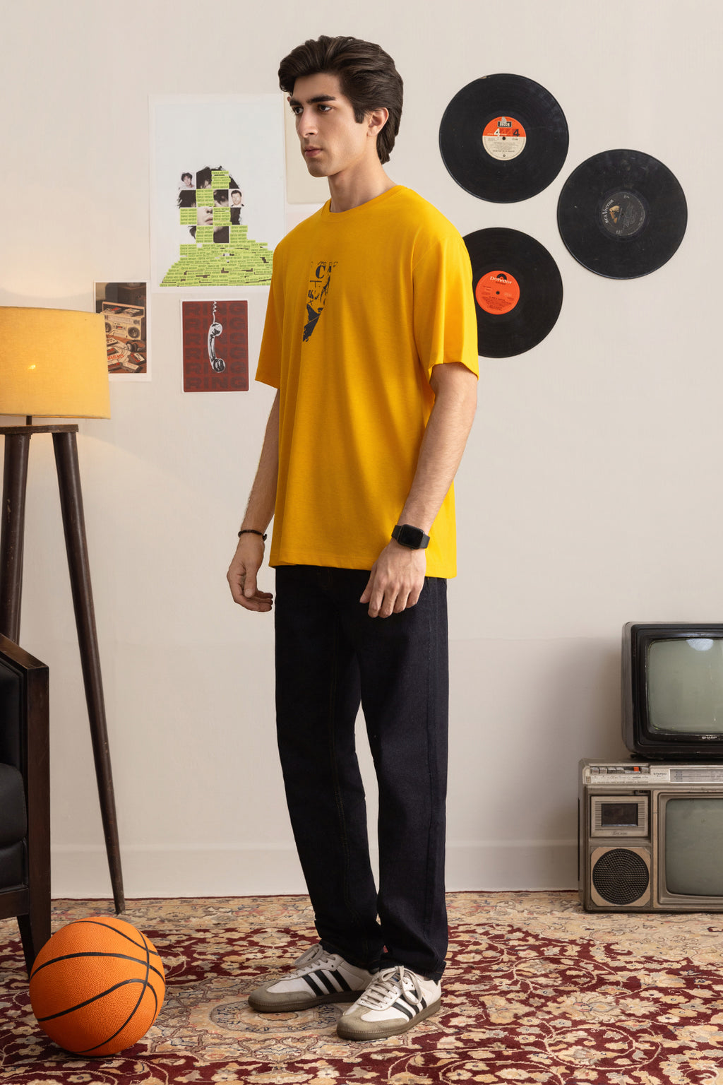 Relax Graphic T-Shirt - X375