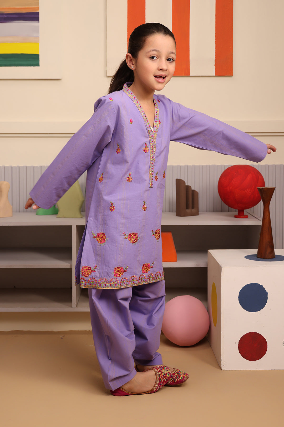 Embroidered Kurta Trouser - 2662