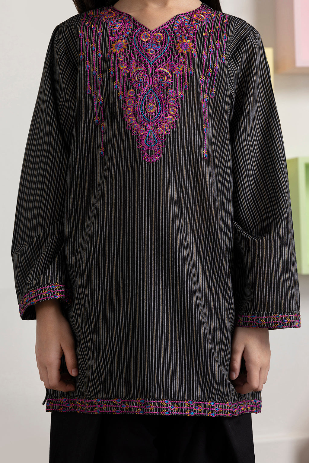 Embroidered Kurta Trouser - 2406
