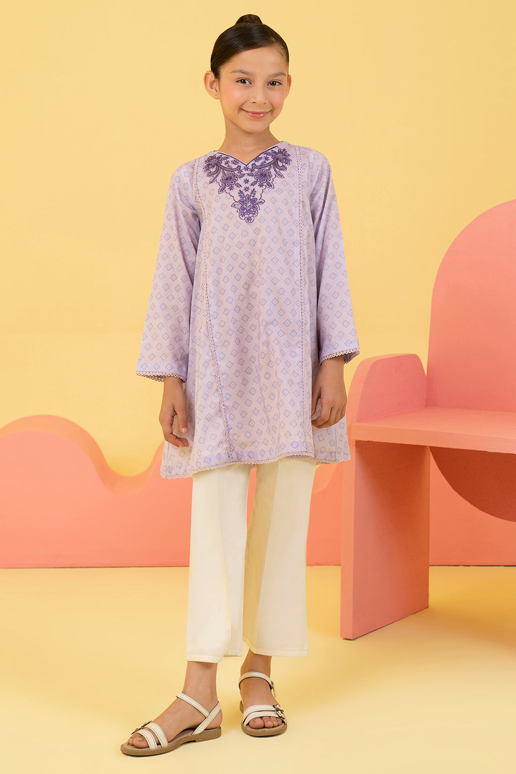 Embroidered Kurta - 1398