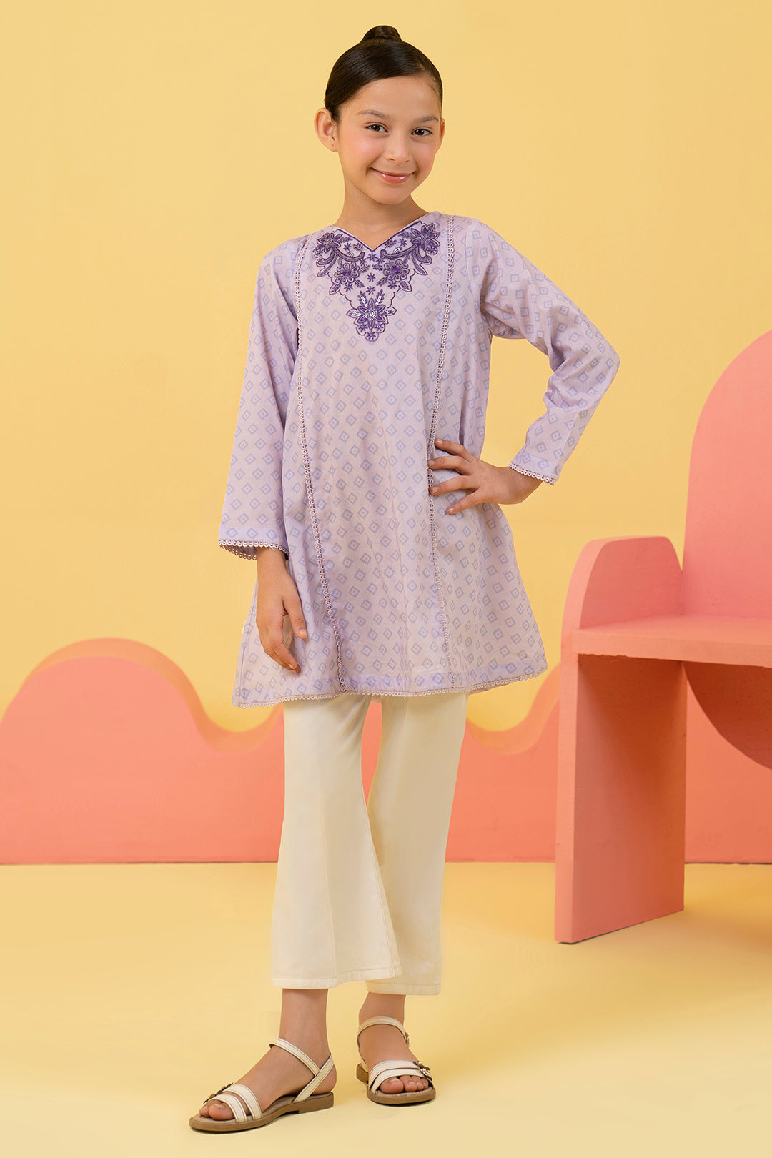 Embroidered Kurta - 1398