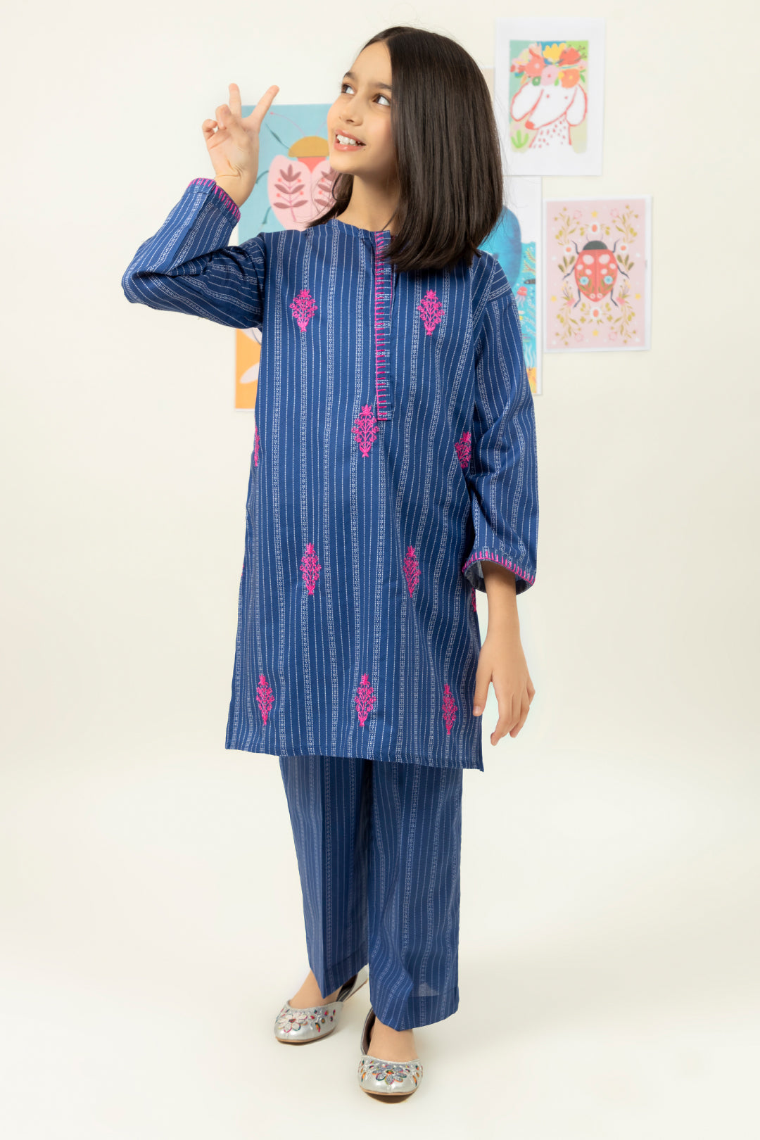 Embroidered Kurta Trouser - 2372