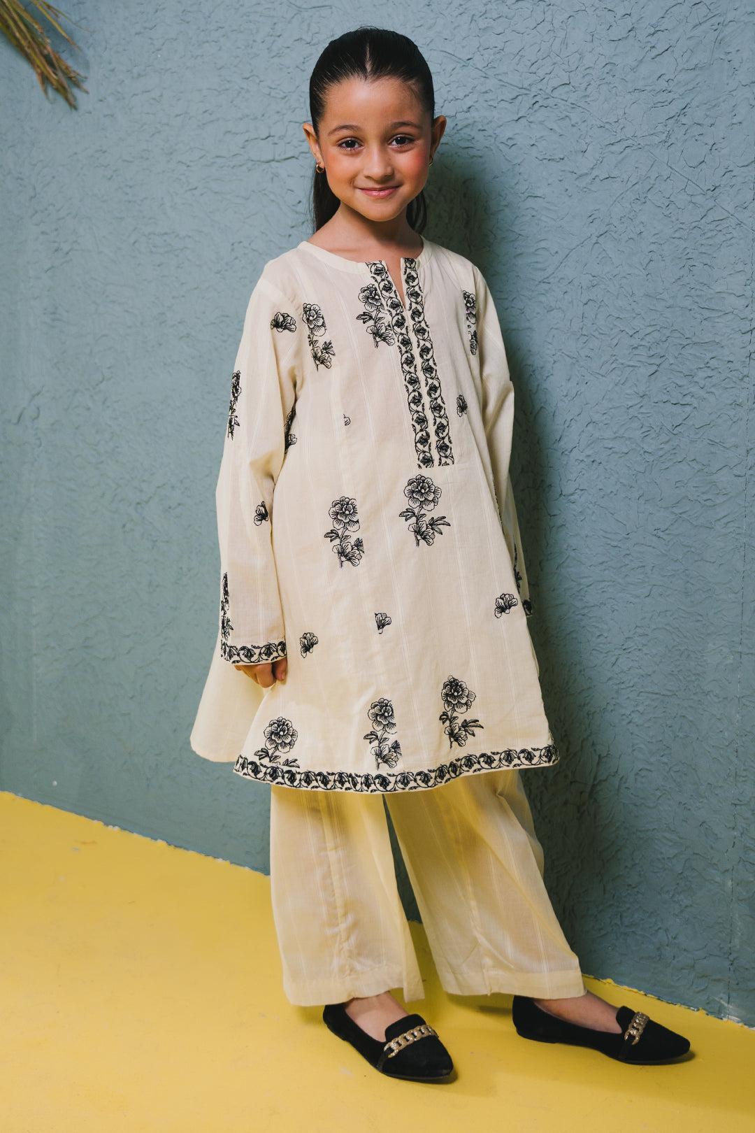 Embroidered Kurta Trouser - 2416