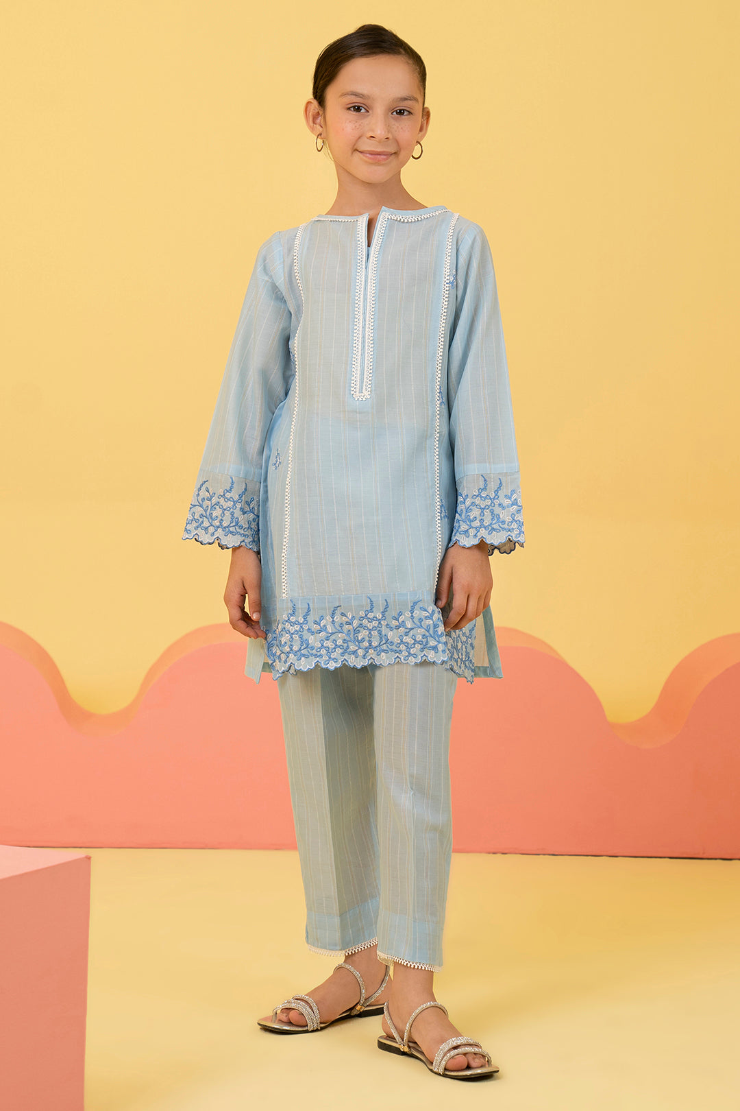 Embroidered Kurta Trouser - 2115