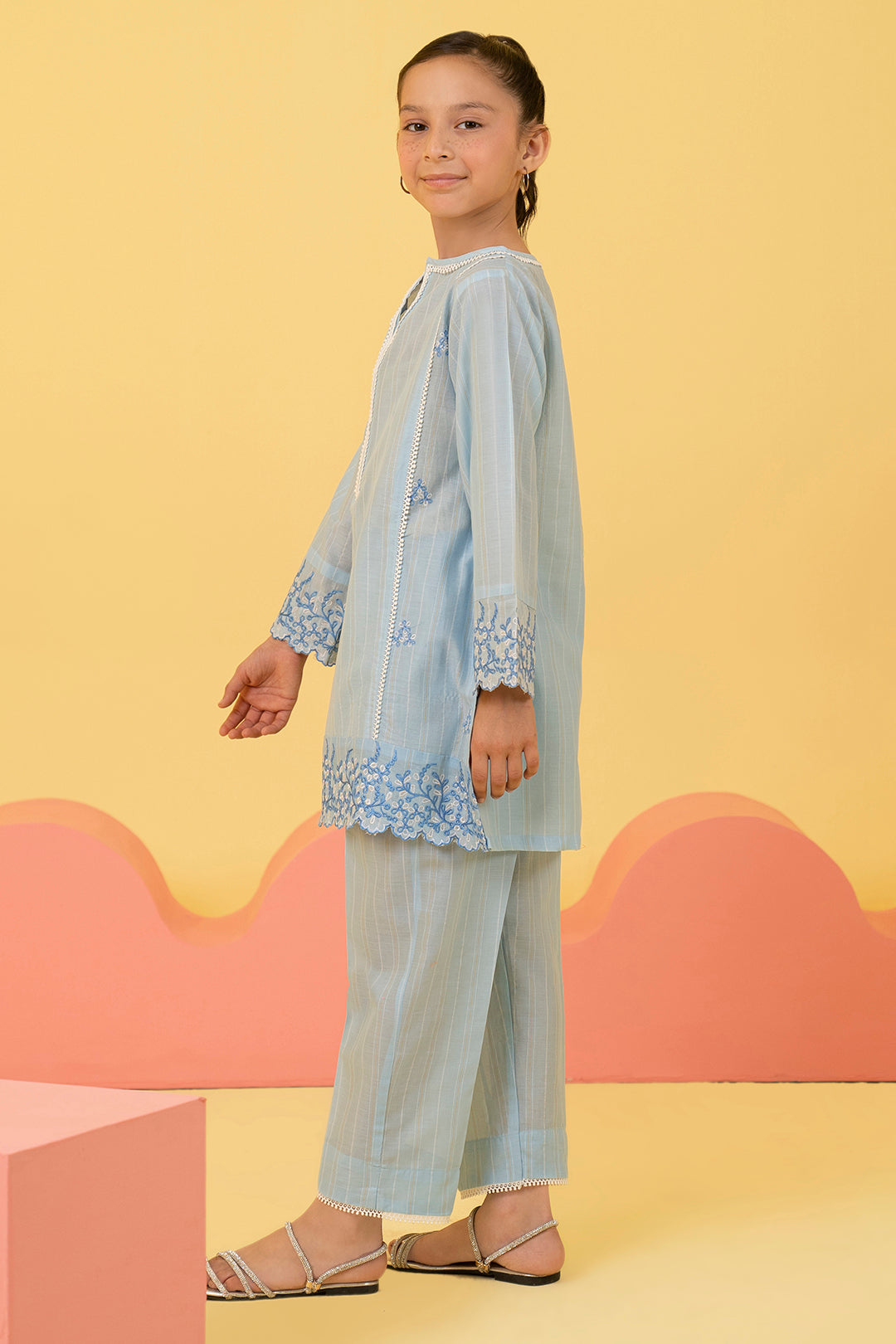 Embroidered Kurta Trouser - 2115