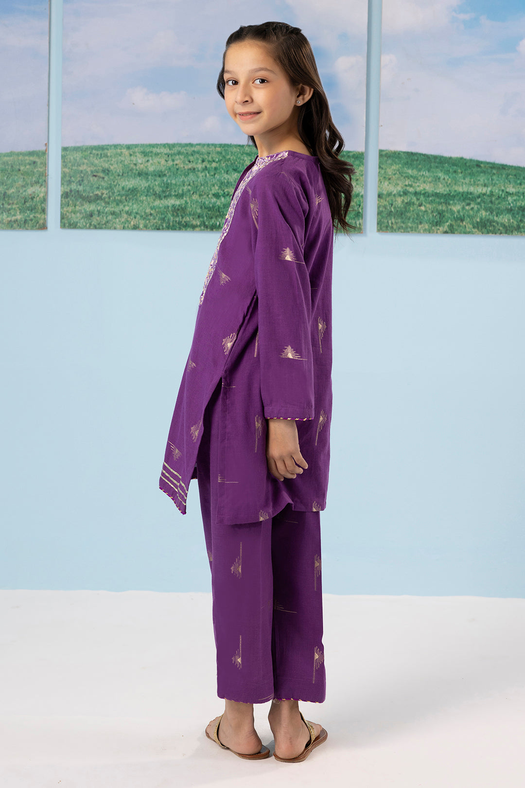 Embroidered Kurta Trouser - 2201