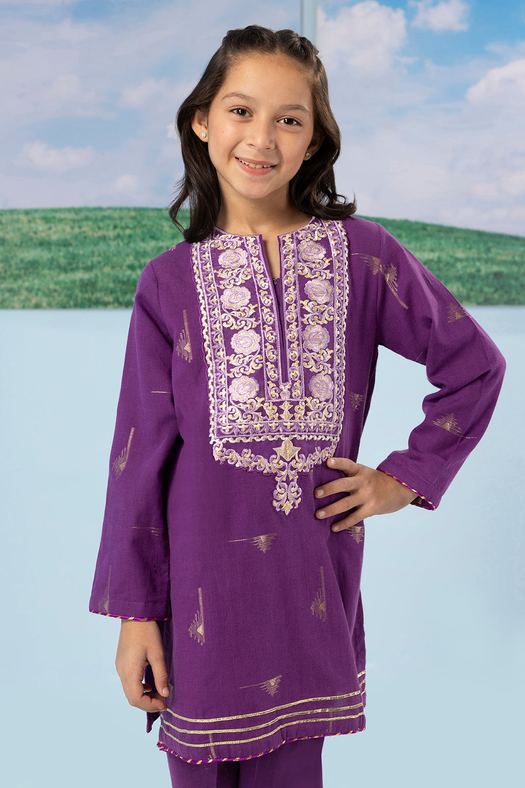 Embroidered Kurta Trouser - 2201