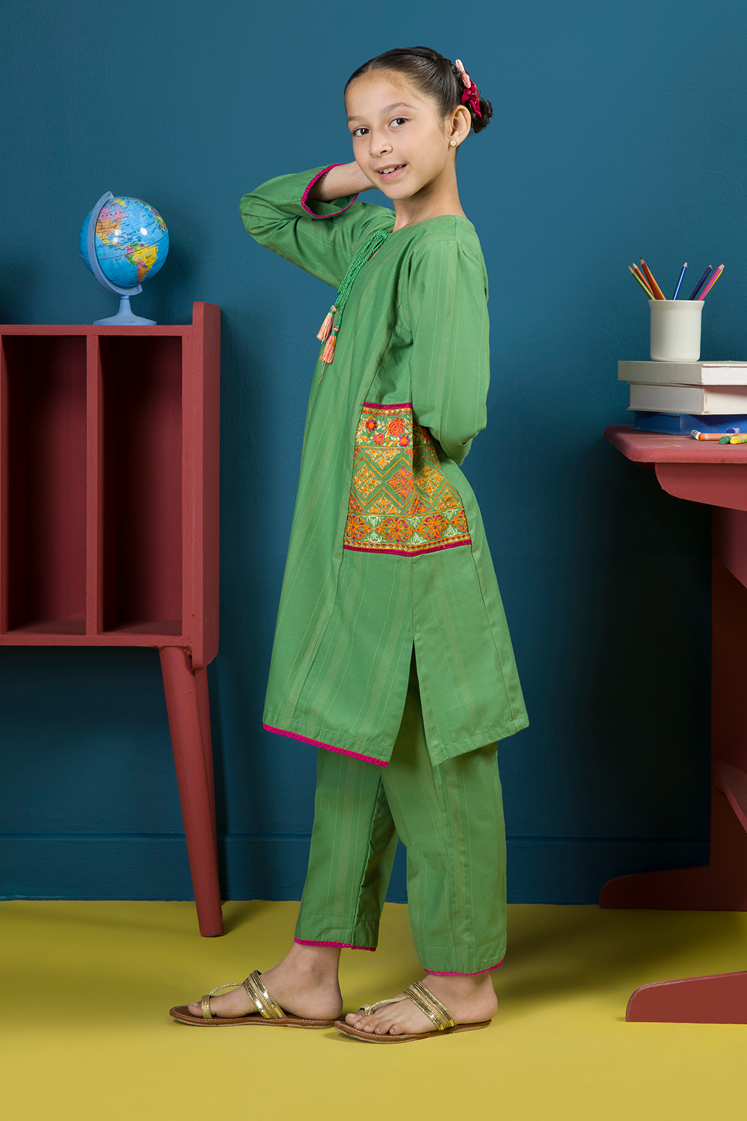 Embroidered Kurta Trouser - 2217