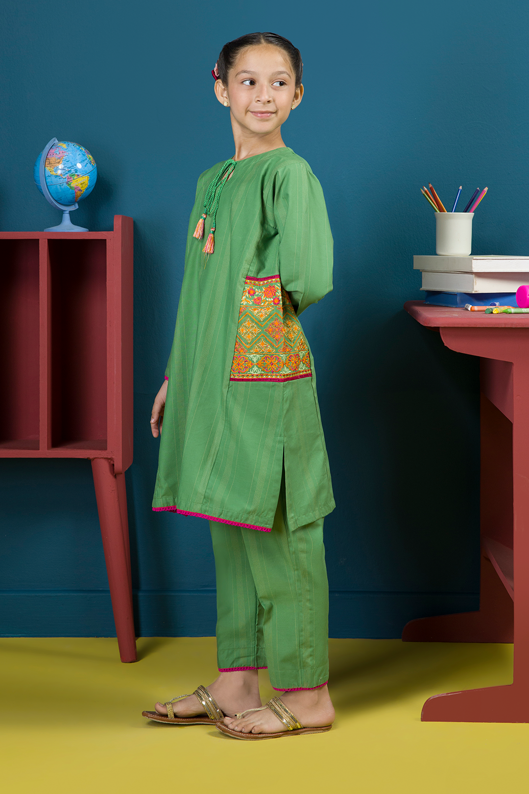 Embroidered Kurta Trouser - 2217
