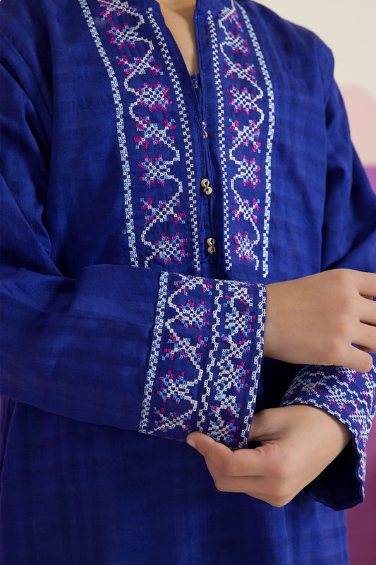 Embroidered Kurta Trouser - 2232