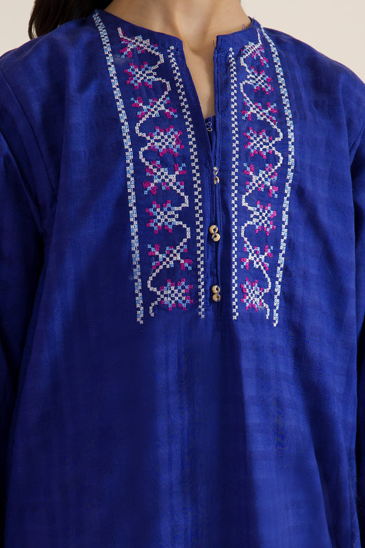 Embroidered Kurta Trouser - 2232
