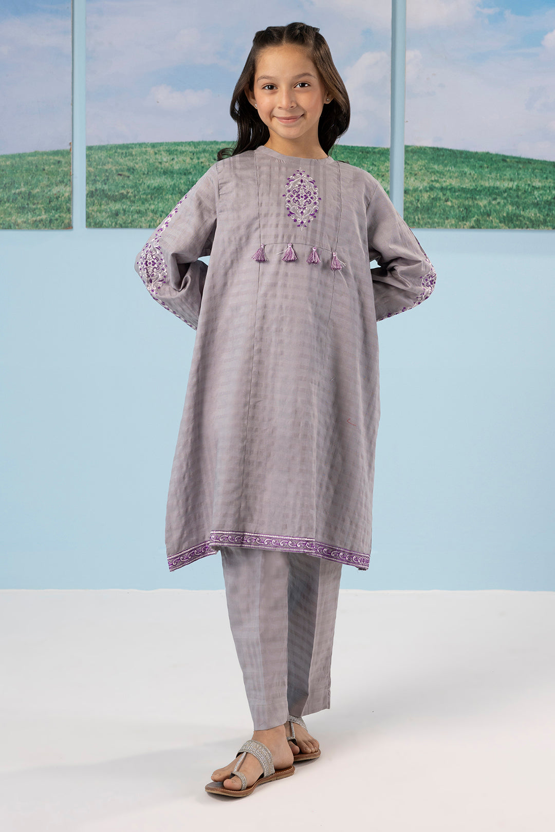 Embroidered Kurta Trouser - 2233