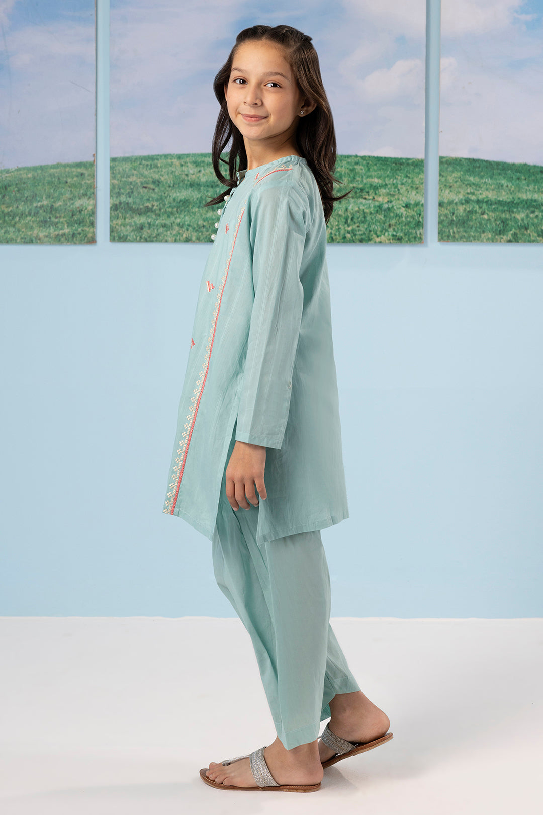 Embroidered Kurta Trouser - 2341