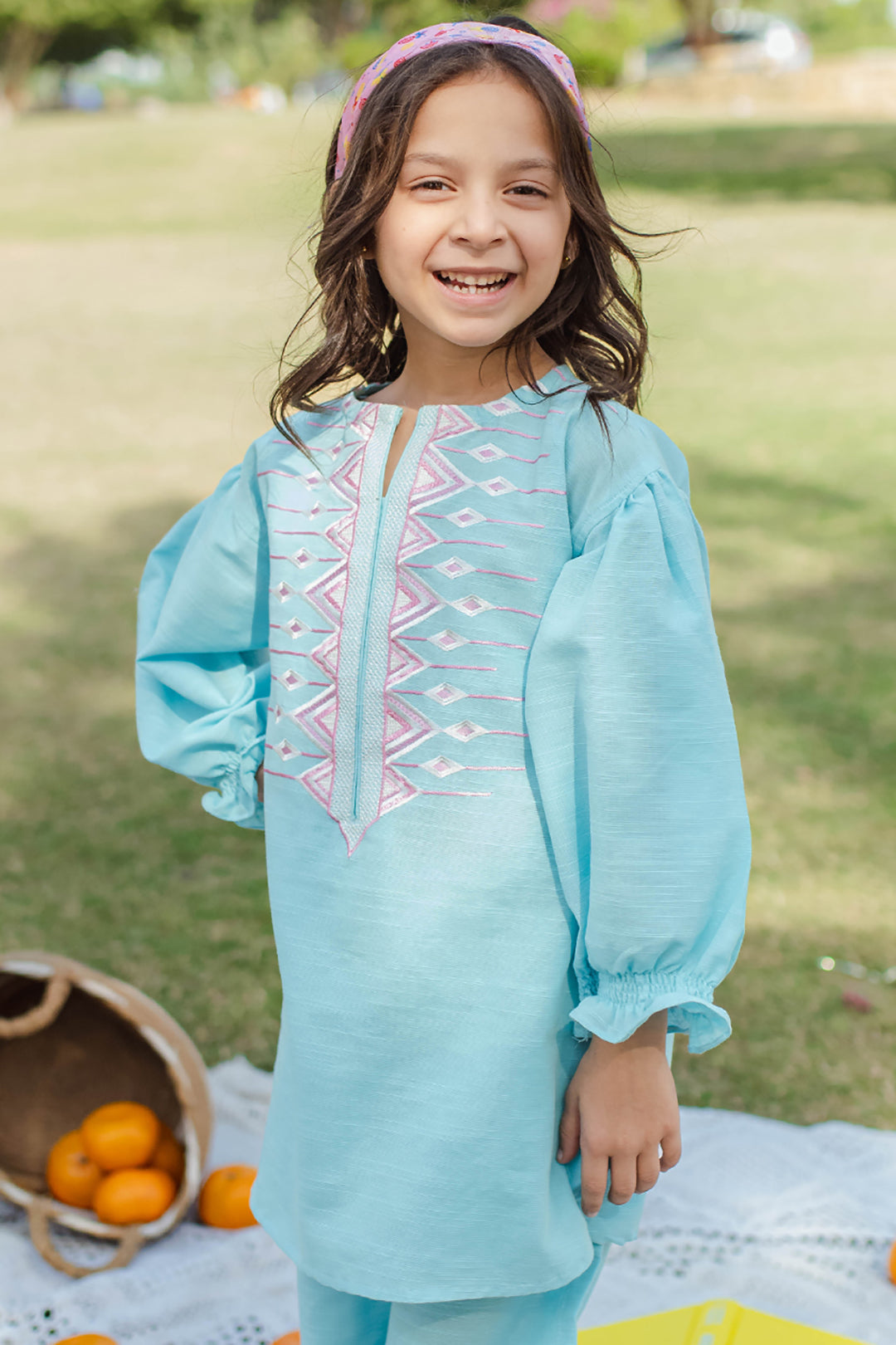 Embroidered Kurta Trouser - 2232