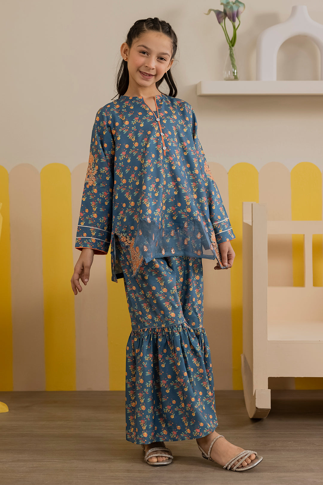 Embroidered Kurta Trouser - 2731