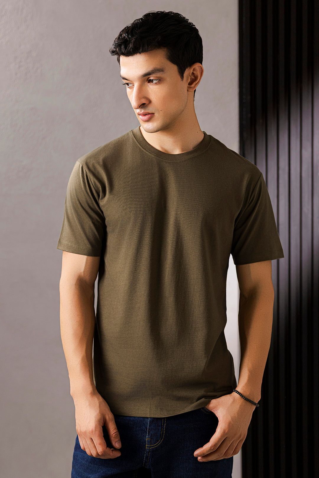 Basic T-Shirt - Regular