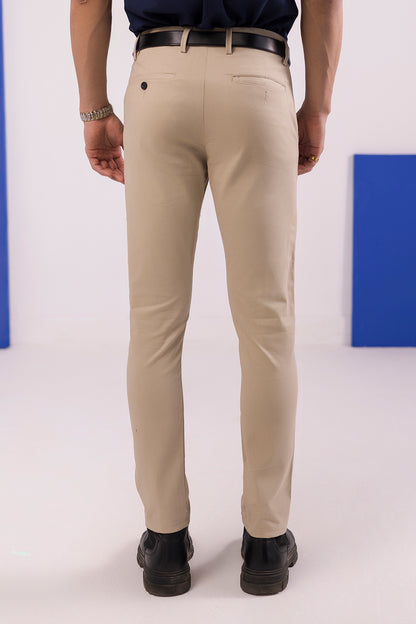 Essential Chino - E003