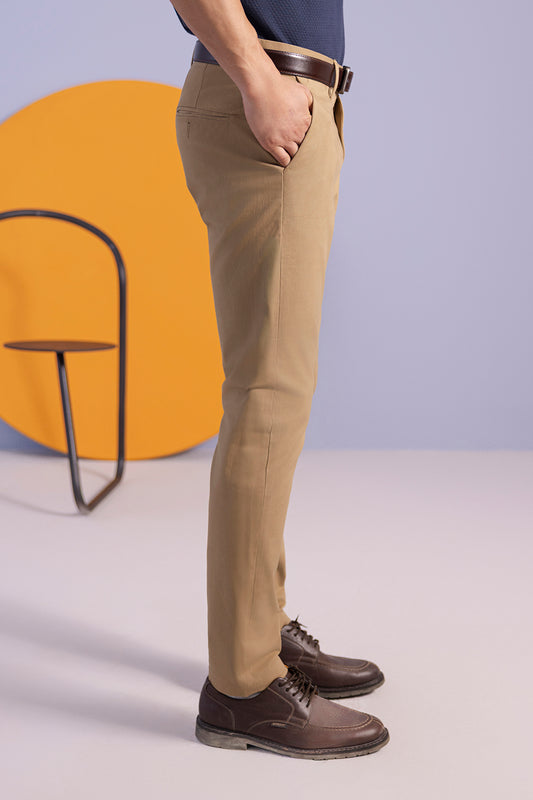 Signature Chino - C002