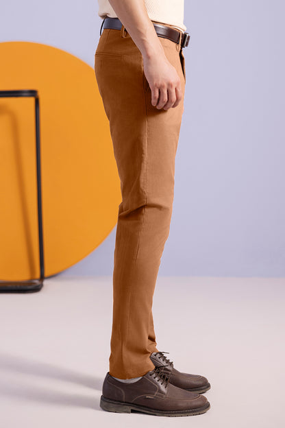Signature Chino - C002