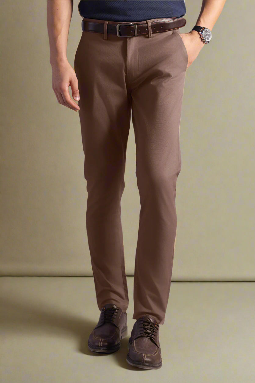Signature Chino - C002