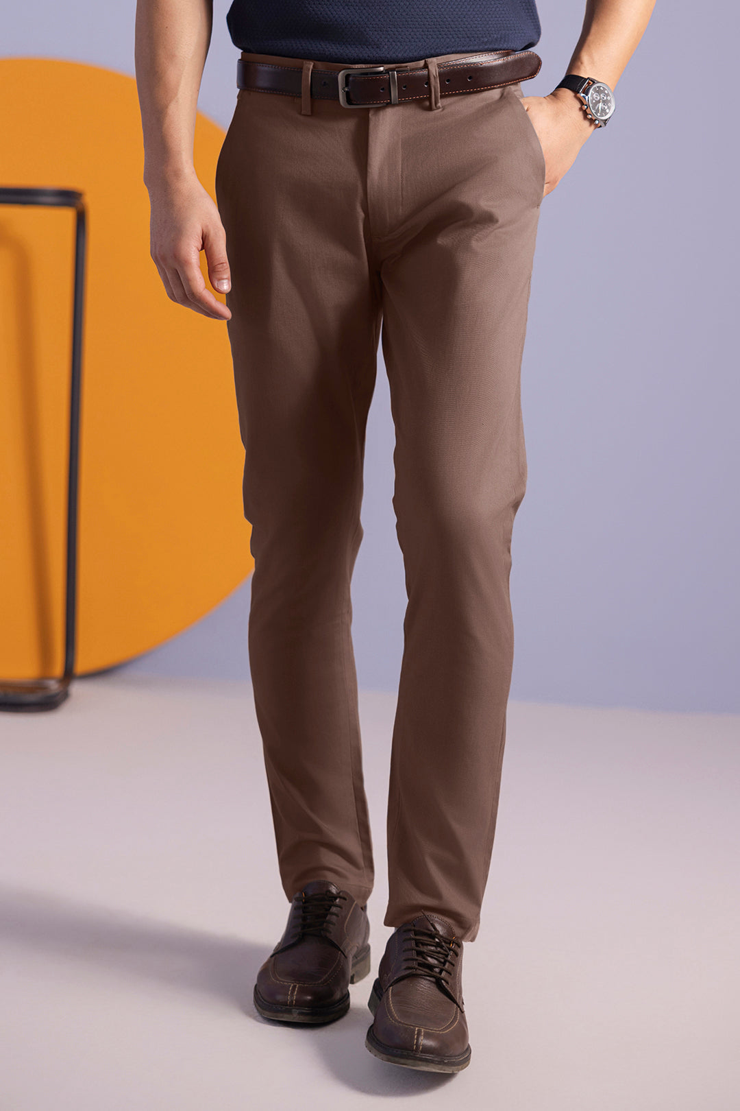 Signature Chino - C002