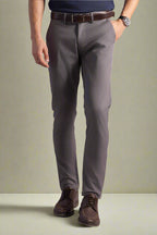 Signature Chino - C002
