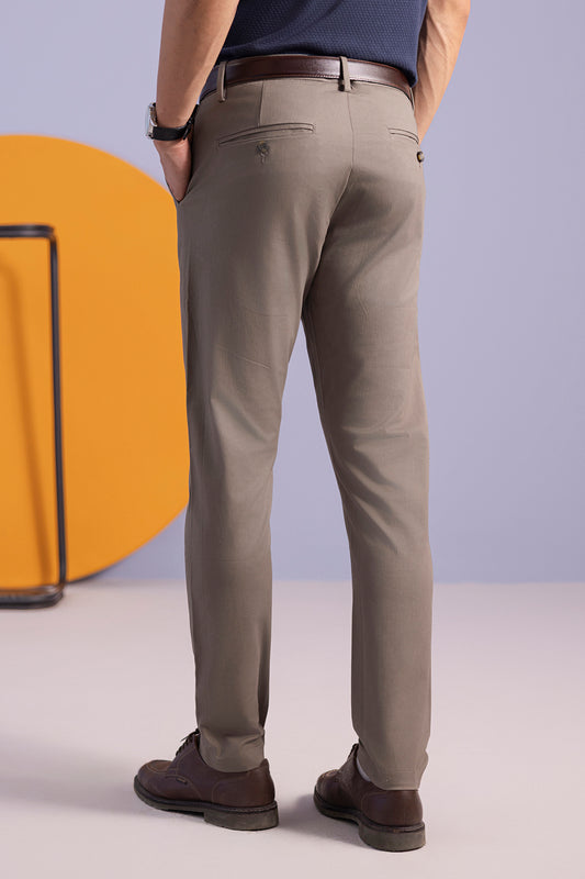 Signature Chino - C002