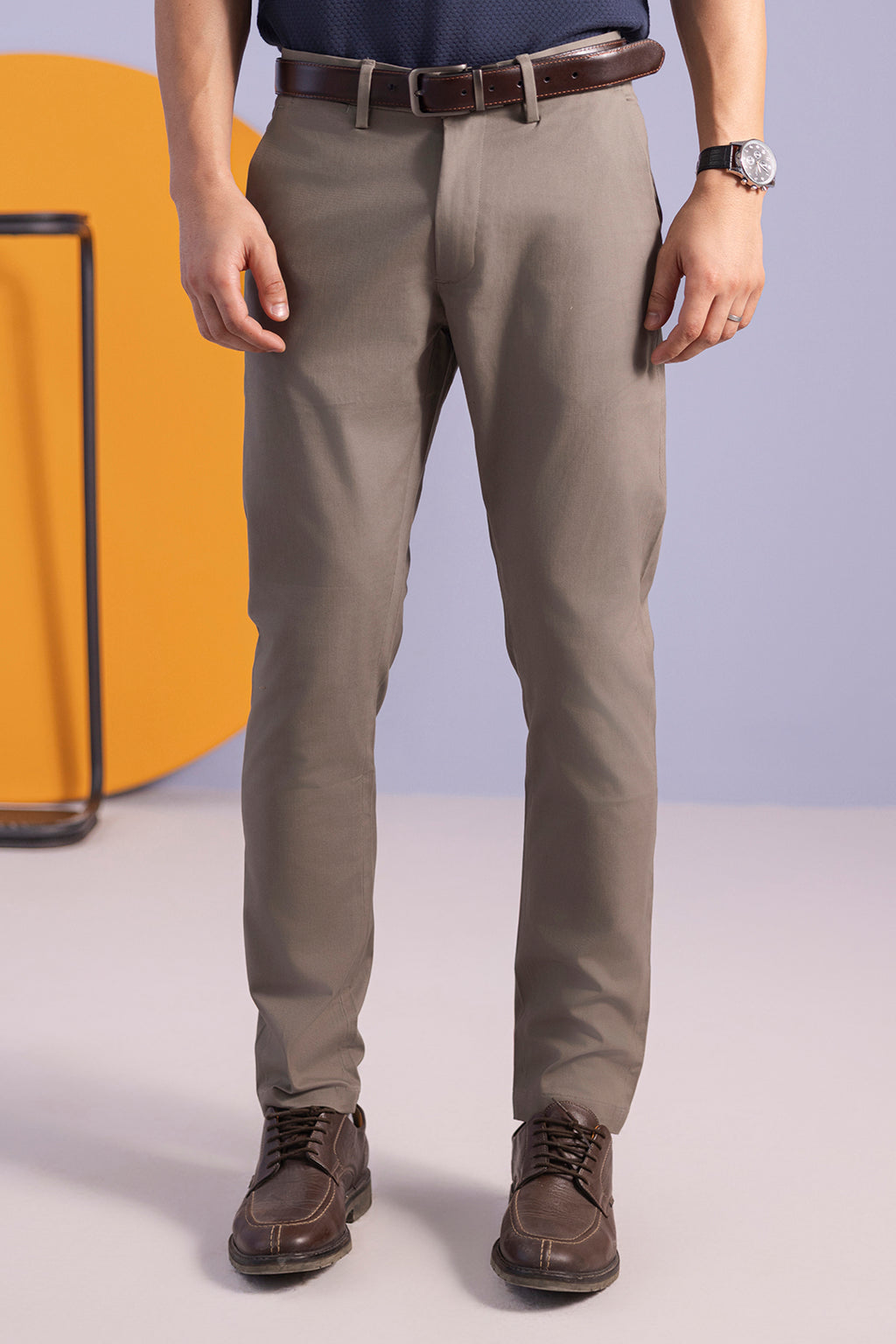 Signature Chino - C002