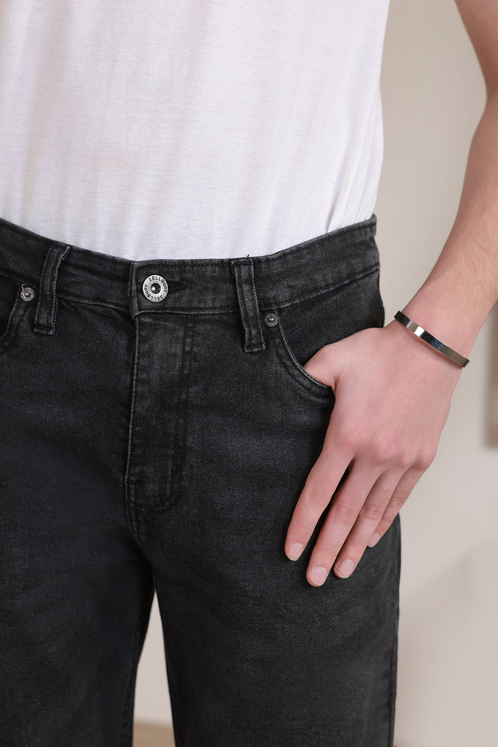 Essential Denim - F001