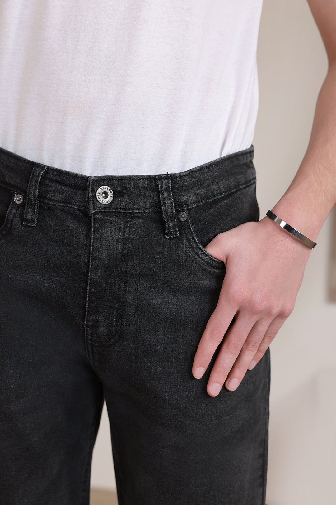 Essential Denim - F001