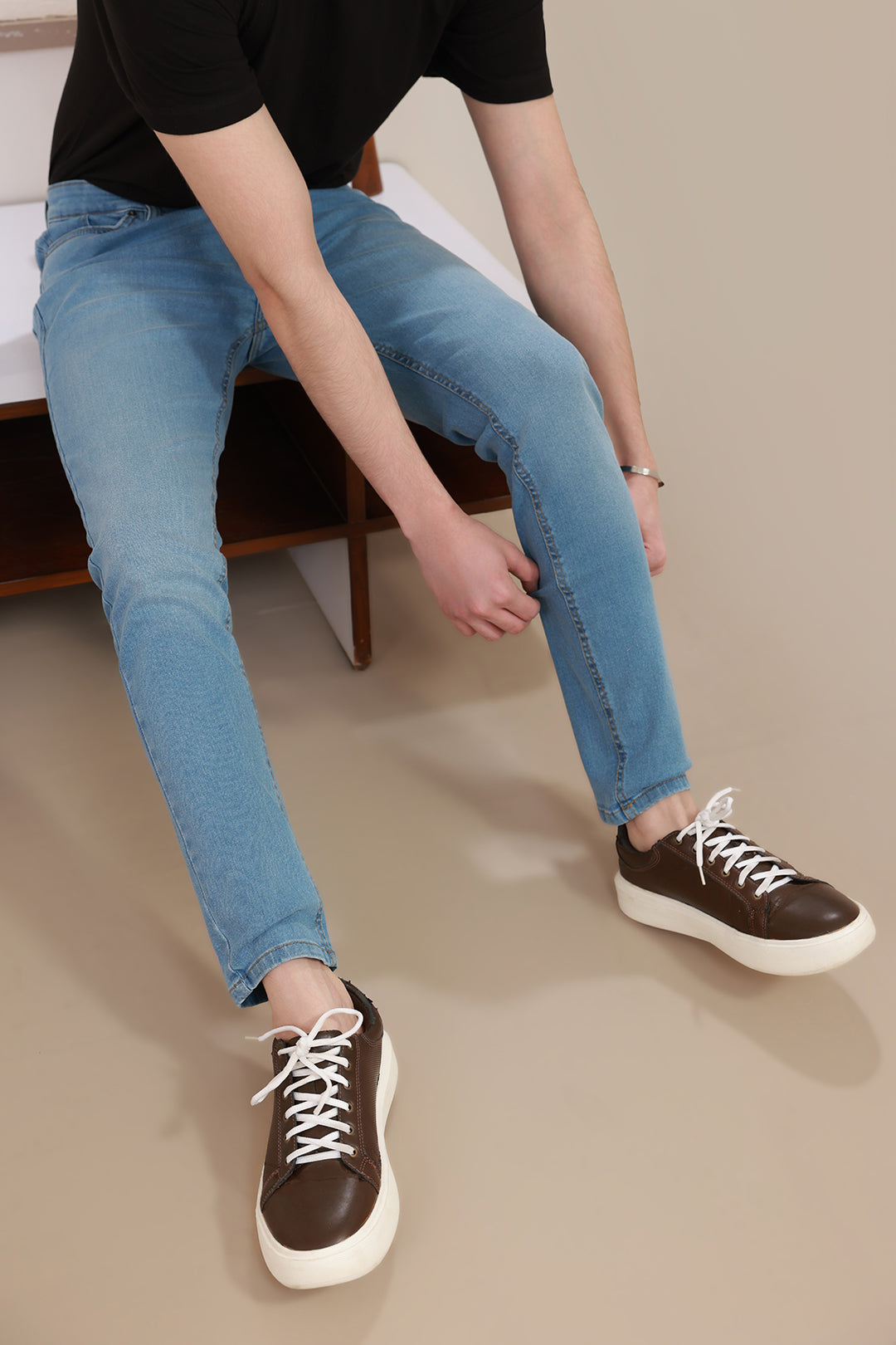 Essential Denim - F001