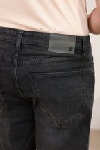 Essential Denim - F001