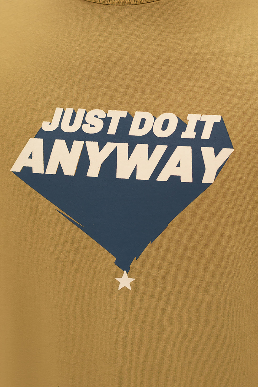 Graphic T-shirt - 2021