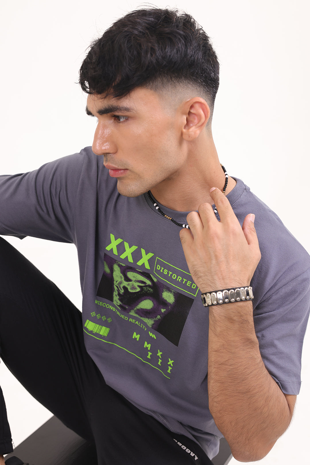 Relax Graphic T-Shirt - X010
